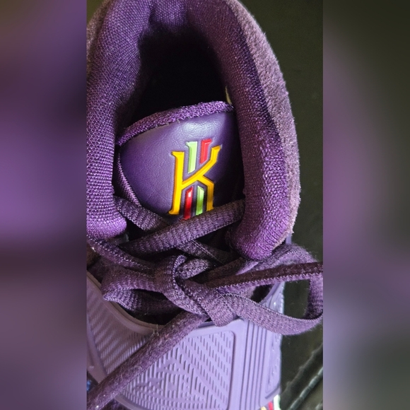 Nike Kyrie Irving 6 Enlightenment Grand Purple White - Picture 7 of 8